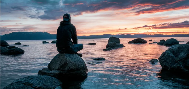 كيف يساعدك «التأمل» على مواجهة ضغط وإرهاق أزمة كورونا؟