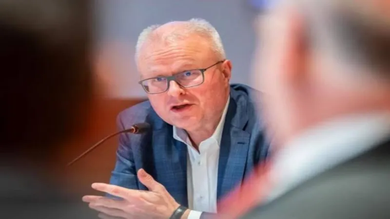 صدمة في ألمانيا.. انتحار وزير مالية محلي تزامنًا مع رعب كورونا