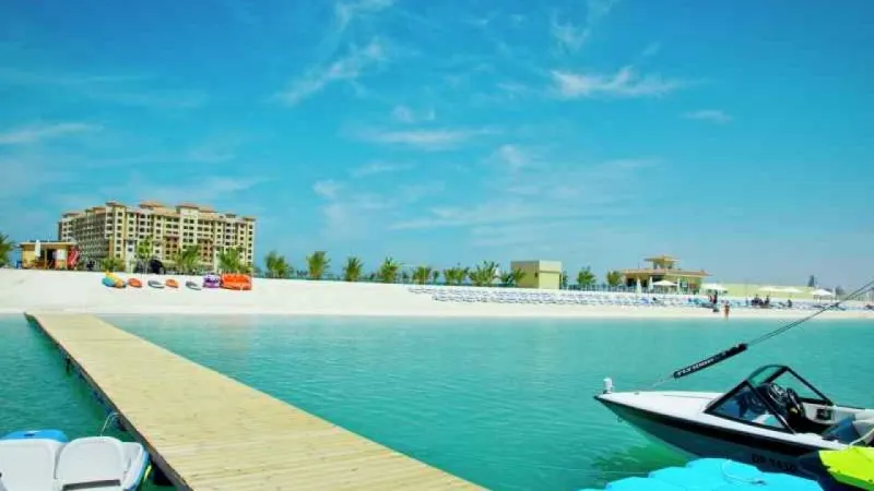 جزيرة المرجان في الدمام.. تمتعوا بإطلالة خلابة على مياه الخليج العربي جزيرة المرجان في الدمام.. تمتعوا بإطلالة خلابة على مياه الخليج العربي