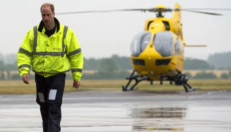 مع تفشي كورونا في بريطانيا..هل يعود الأمير ويليام للعمل كمسعف جوي ؟