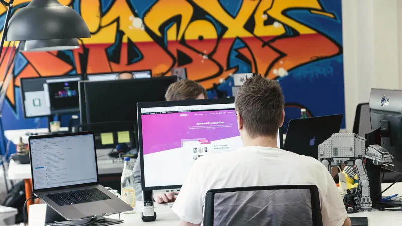 سجلت أرقاماً قياسية ..التطبيقات الأكثر تحميلاً في زمن الكورونا