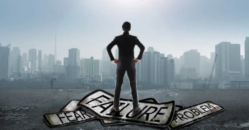 وداعا للتردد والانهزام.. كيف تتغلب على ضعف الثقة بالنفس؟