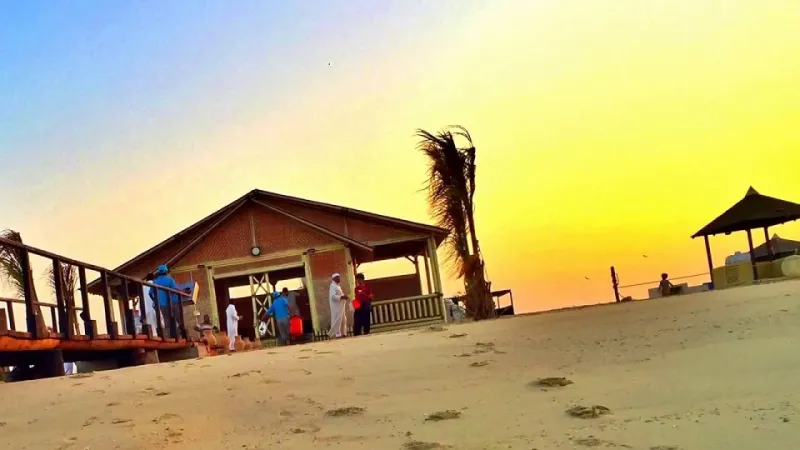 جزيرة أحبار .. حفلات شواء ورحلات صيد وسط الطبيعة الساحرة بجازان