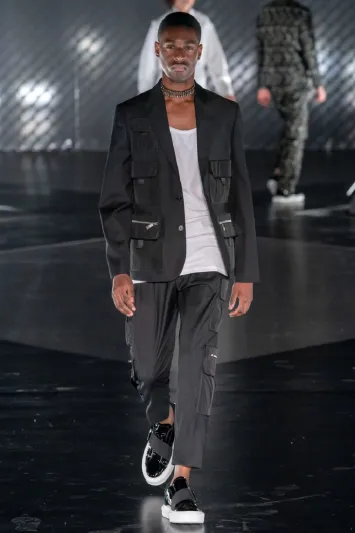 أزياء ربيع وصيف 2020... فجر جديد لأناقة الرجل 