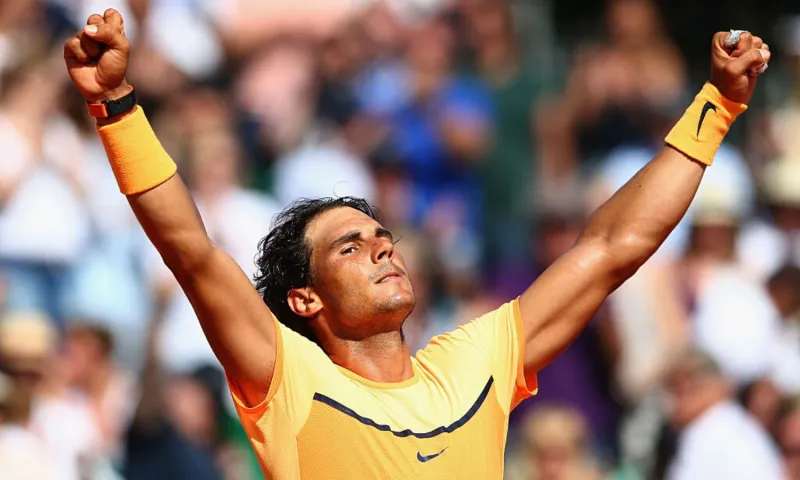  نادال يكتشف مهاراته في الطهي خلال الحجر الصحي ويحضّر كعكة! (فيديو)