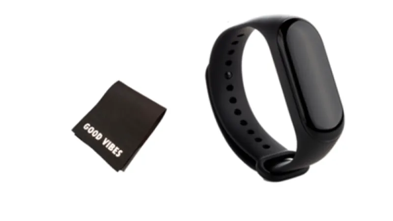 لتجنب عدوى كورونا..سوار ذكي يمنع صاحبه من لمس الوجه «فيديو»