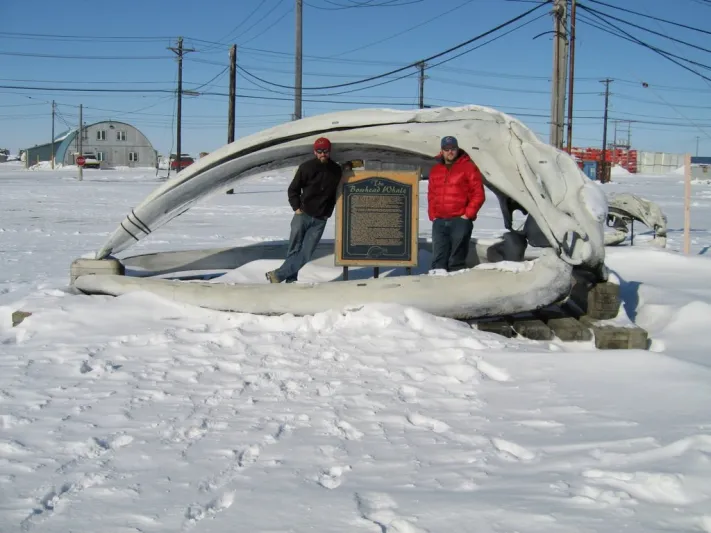 سكان جزيرة كيفالينا القطبية يواجهون خطر الاندثار تحت الماء
