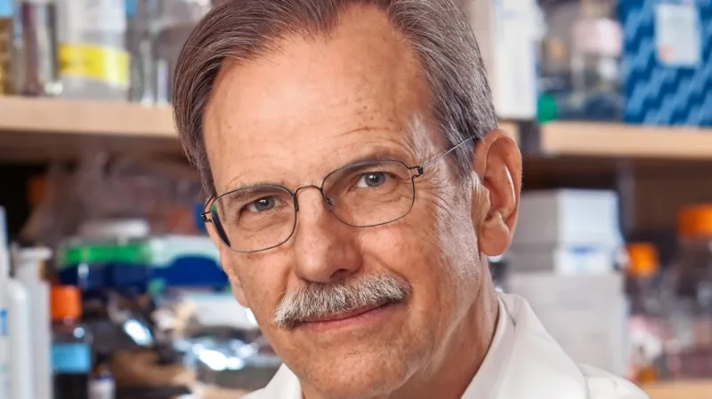 مصائب قوم عند قوم فوائدة ..كورونا تحول بروفيسور إلى ملياردير 