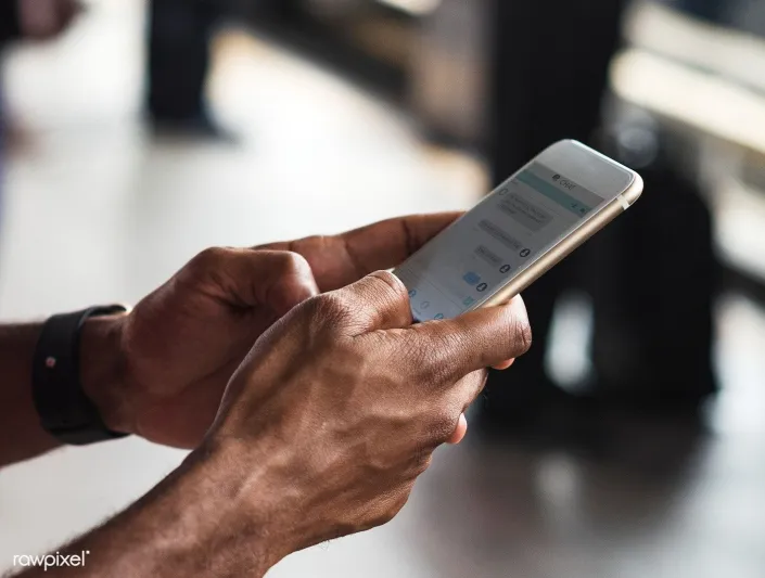 لمستخدمي أيفون وأندرويد..حيل مجربة لتسريع أداء الهاتف