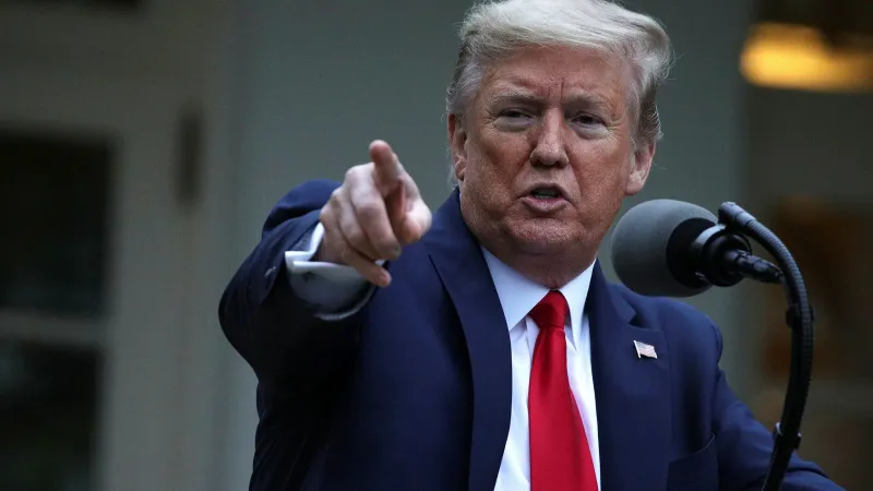 كورونا تشعل الحرب بين ترامب والصحة العالمية 