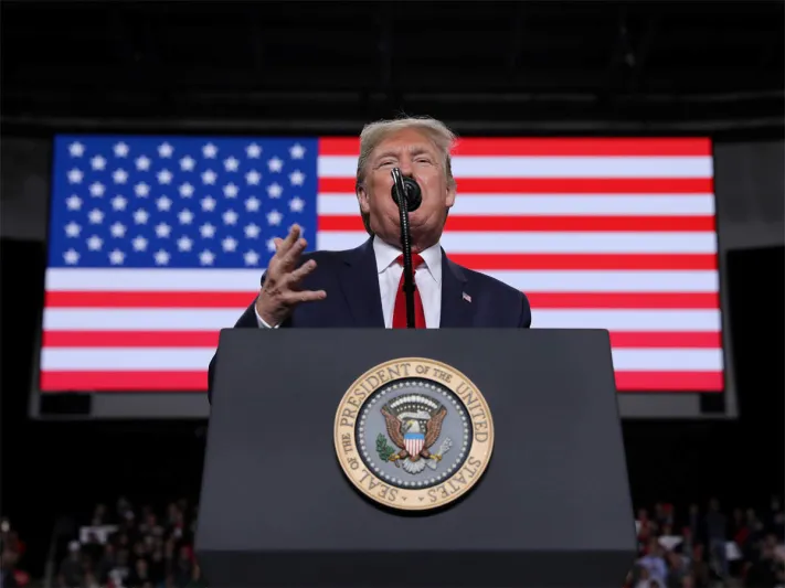 كورونا تشعل الحرب بين ترامب والصحة العالمية 