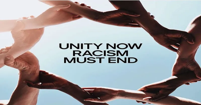 طريقة مبتكرة.. كيف واجهت دور الأزياء العالمية العنصرية؟ 