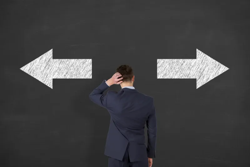 لا داعي للحيرة والتسرع.. 4 أسئلة مهمة ترشدك للقرار السليم