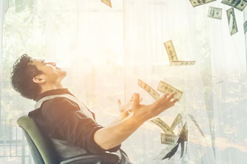  تراجع إنفاق الأثرياء يضر بوظائف الدخل المنخفض..كيف ذلك؟