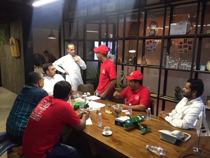 رائد الأعمال حاتم البلوي.. ابن القريات بدأ حارساً في مستشفى وانتهى مديراً في اليونسكو