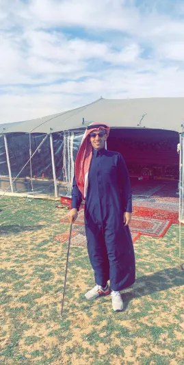 رائد الأعمال حاتم البلوي.. ابن القريات بدأ حارساً في مستشفى وانتهى مديراً في اليونسكو