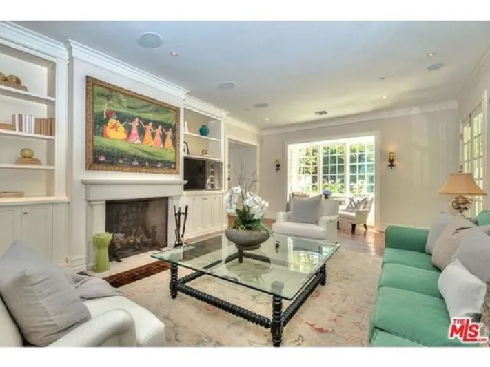 بقيمة 9.5 مليون دولار..شاهد منزل أديل الفاخر بلمسات راقية 