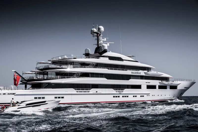 رائد الأعمال آرثر بلانك يحول حلمه في عالم اليخوت إلى حقيقية