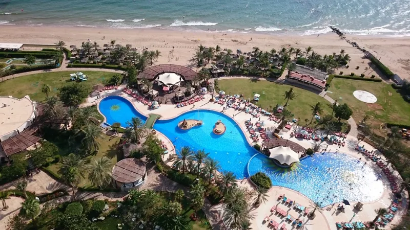  فيجي تفتح أبوابها لسياحة المليارديرات وكبار الزوار