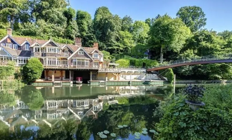 منزل فاخر على ضفاف نهر «تايمز» للبيع مقابل سعر قياسي «فيديو»