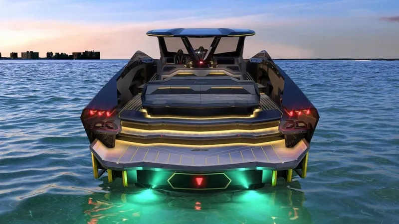  لامبرغيني تكشف عن يختها الفاخر بقيمة 3.4 ملايين دولار (فيديو) 