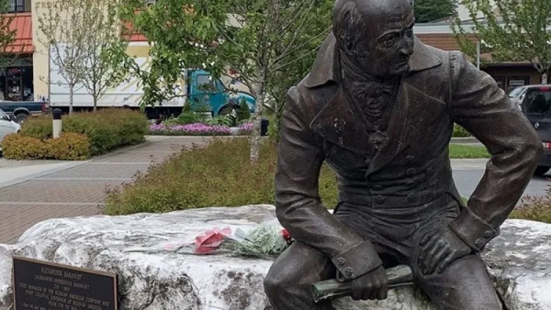 ملياردير روسي يرغب بشراء تماثيل تاريخية بأمريكا.. ما السر؟