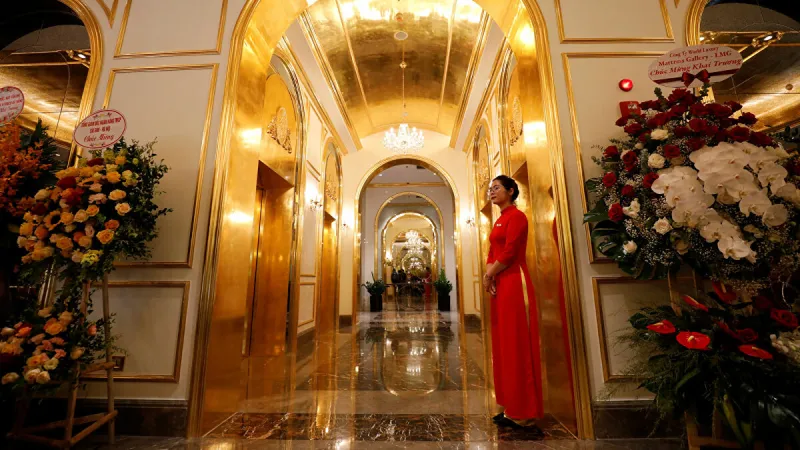 أول فندق مطلي بالذهب في العالم.. وسعر قياسي لليلة الواحدة «فيديو»