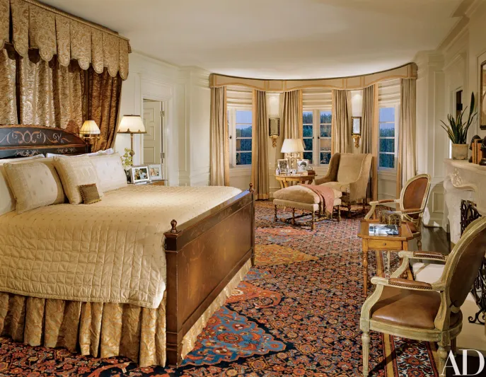 صور| بلمسات كلاسيكية من القرن الثامن عشر..جولة داخل قصر المغني ليونيل ريتشى 