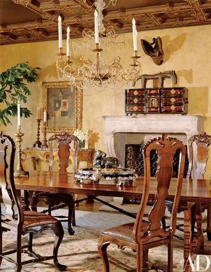 صور| بلمسات كلاسيكية من القرن الثامن عشر..جولة داخل قصر المغني ليونيل ريتشى 