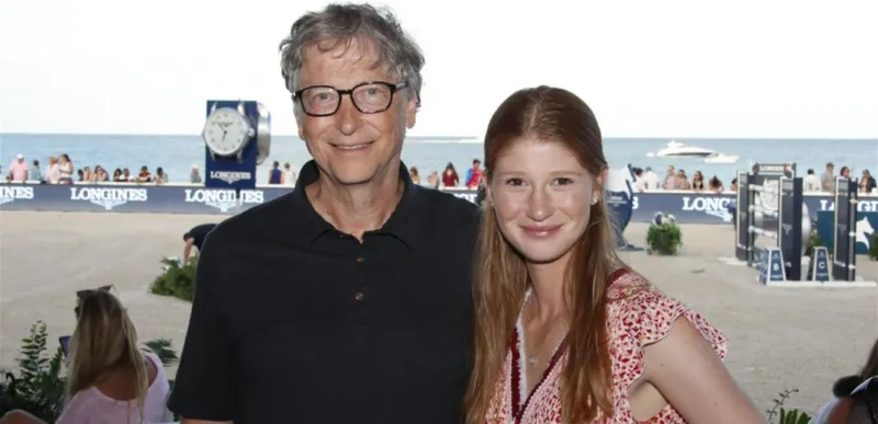 5 كتب ترشحها لك ابنة بيل جيتس لقراءة صيفية مثالية 