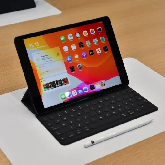 بكفاءة وسرعات عالية.. أفضل ثلاثة حواسيب لوحية لعام 2020