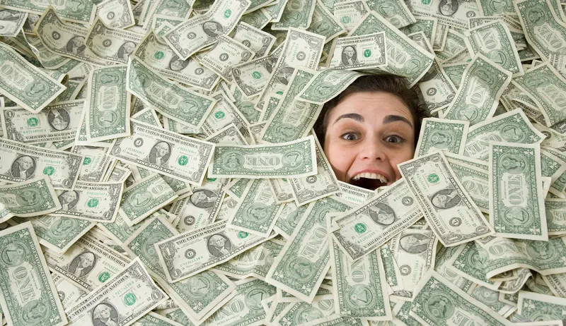 هل يمكن أن يشتري المال السعادة؟