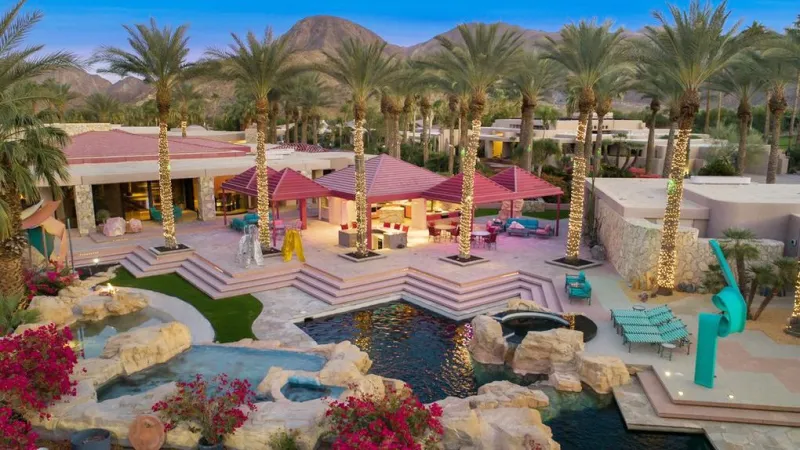 قصر تاريخي فاخر بكاليفورنيا للبيع بأقل من سعره الأصلي ! «صور»