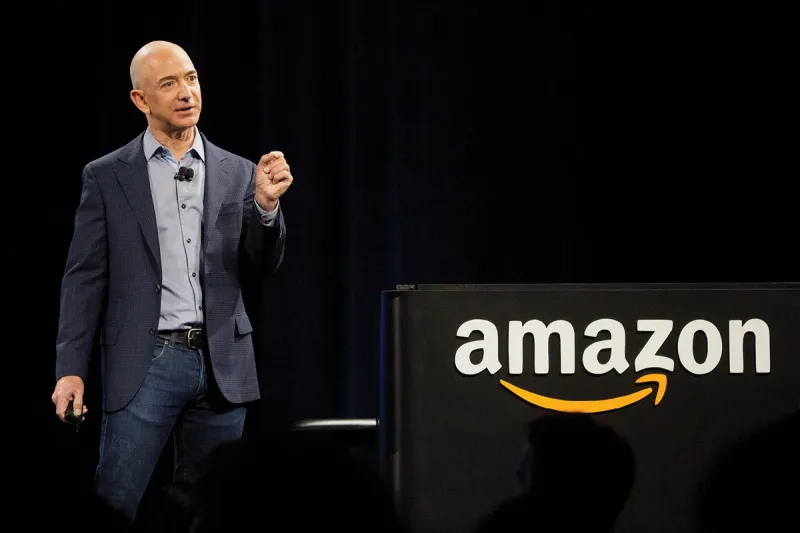 «أمازون» تهدي جيف بيزوس وطليقته 22 مليار دولار في أسبوع !
