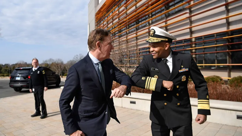 كيف غير فيروس كورونا قواعد الإتيكيت التي نعرفها؟