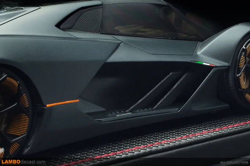 لامبورجيني الجديدة بـ 4محركات وقدرة على إصلاح الخدوش ذاتياً !(فيديو)