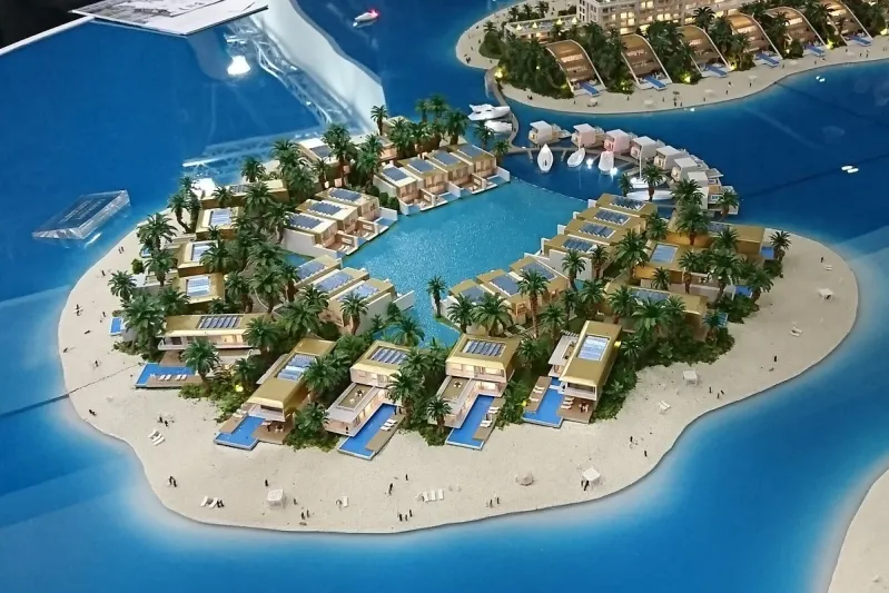 دبي تستعد لافتتاح قلب أوروبا.. جزر الخيال والرفاهية والترف