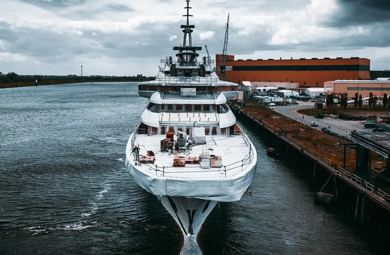  «أوبس».. عملاق جديد ينضم لقائمة أضخم يخوت العالم (فيديو)