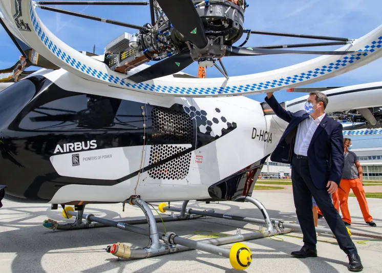 «سيتي إيرباص» يحلق في السماء في رحلة تجريبية (فيديو)