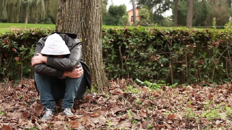  لماذا يستمتع الأثرياء بنوم هانئ مقارنة بالفقراء؟