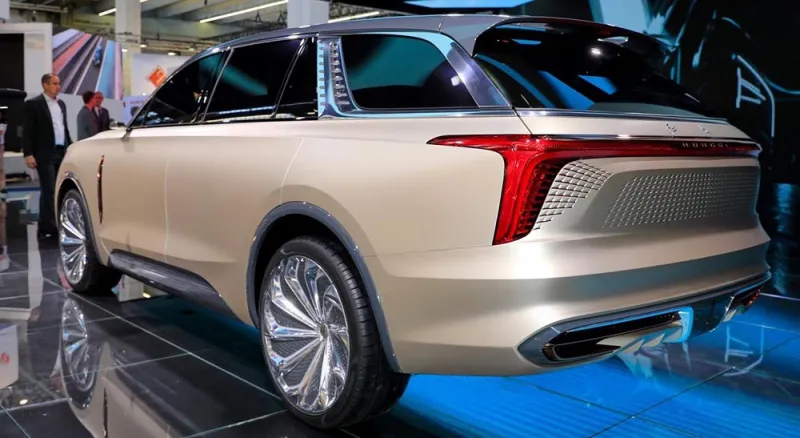 بتصميم جذاب...صور مسربة لواحدة من أفخم السيارات الصينية الفارهة