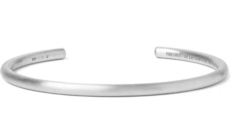 دلل نفسك.. إليك أفضل ماركات الأساور الرجالي