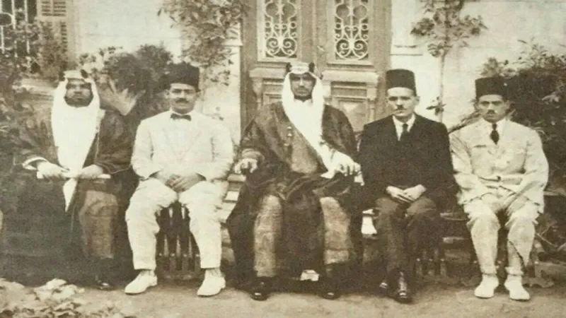 سعود بن عبد العزيز.. ثاني ملوك السعودية وأصغر دبلوماسي في التاريخ 