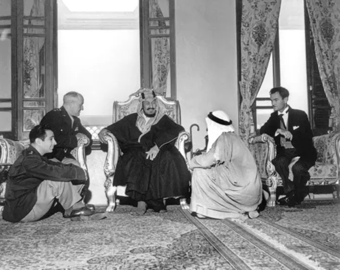 قصر خزام .. الشاهد التاريخي على الاتفاقيات والمعاهدات التي بدّلت ملامح المملكة 