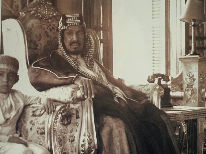 قصر خزام .. الشاهد التاريخي على الاتفاقيات والمعاهدات التي بدّلت ملامح المملكة 