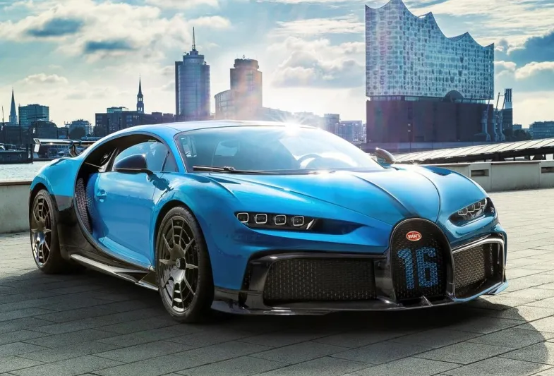 بوجاتي تشيرون بيور سبورت 2021 تتوق إلى الطرق الصعبة