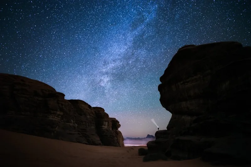 بعد وصول خادم الحرمين للاستجمام..لقطات خلابة من طبيعة «نيوم» الساحرة «صور»