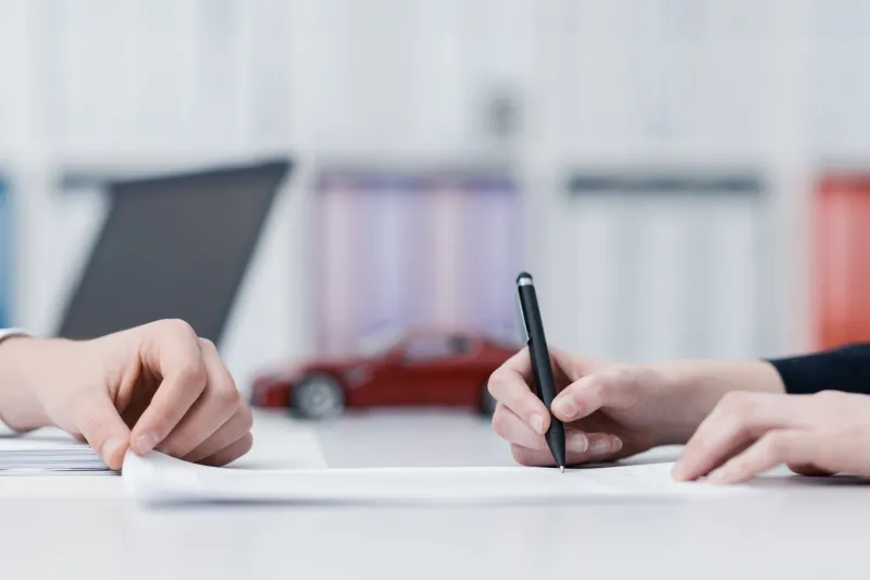 أهم النقاط التي يجب التركيز عليها قبل توقيع عقد عمل 