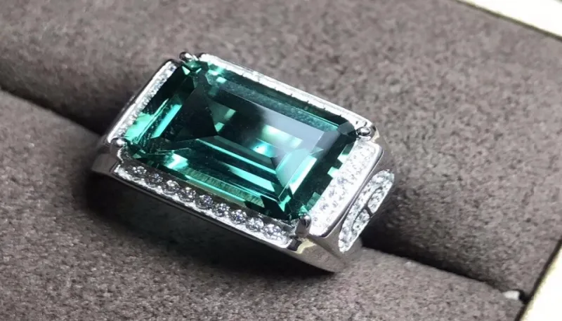 أجمل خواتم الفضة للرجال .. ألوان عصرية تُناسب موضة 2020