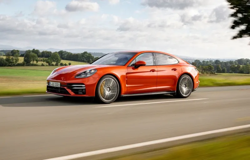 سيارة بورش باناميرا Turbo S لعام 2021